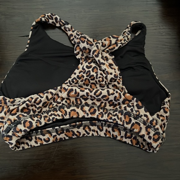 Fleo jourdan sports bra animal print size small - Picture 2 of 3